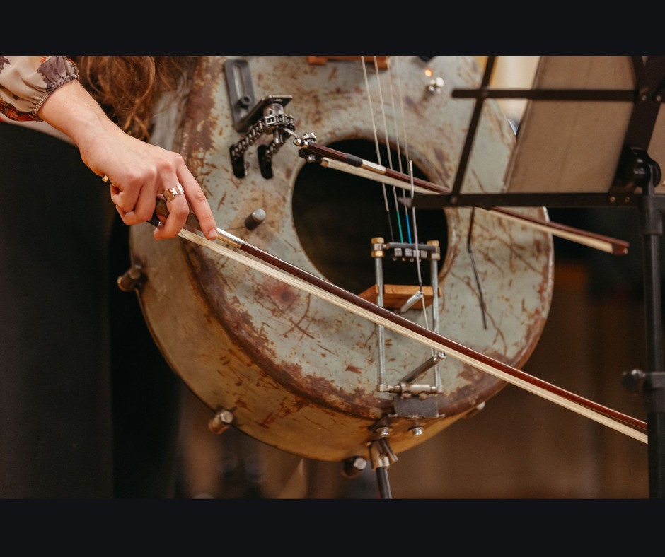 Presto le novità sui prossimi progetti di EstOvest Festival! 